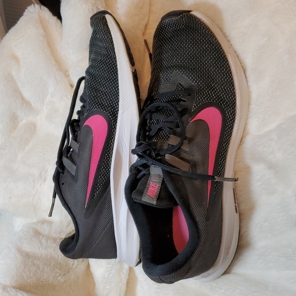 Nike Downshifter Running Shoes Size 9 - Picture 7 of 7